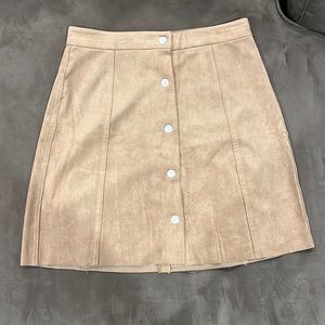 wilfred free (aritzia) size 4 camel color button-up skirt